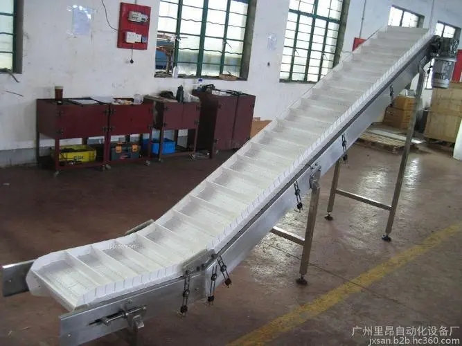 防滑爬坡流水线